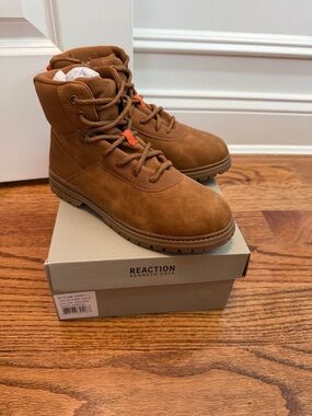 Reaction Kenneth Cole Brown Isaac Gabriel Boots size 4 Big boys NIB